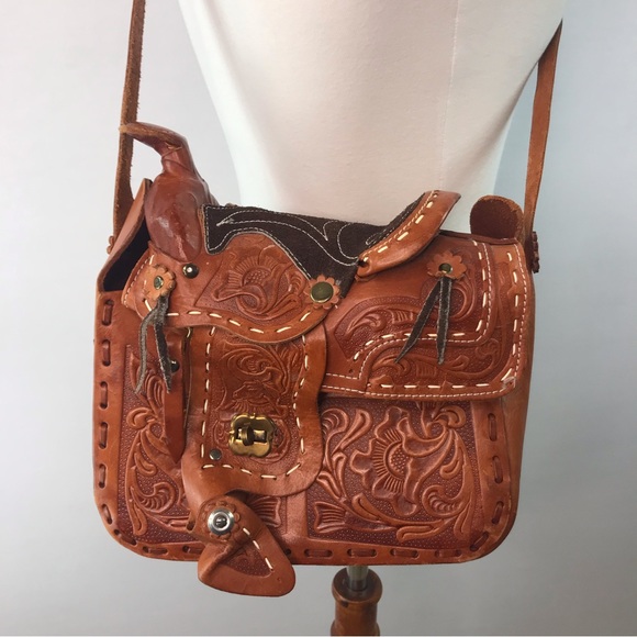 Vintage Rare Tan Stamped Hand Tooled Embossed Leather Saddle Top Shoulder Bag - Picture 3 of 16